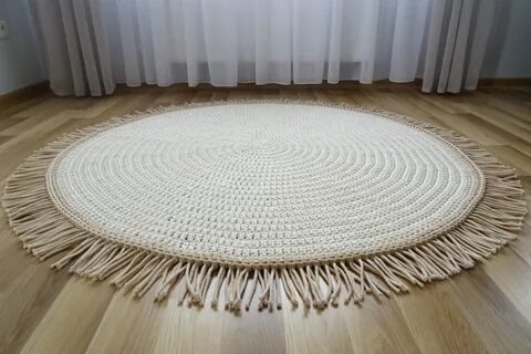 White Round Carpet