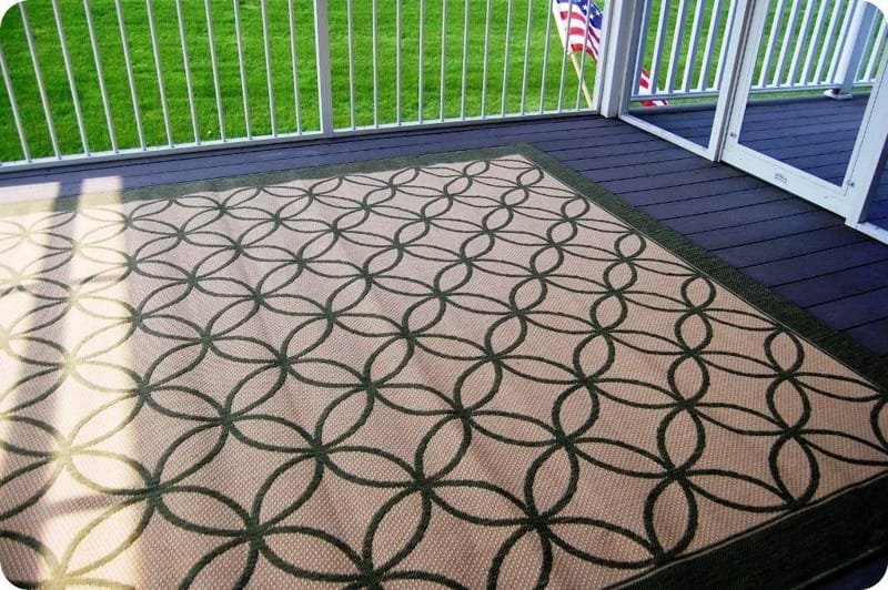 Stylish outdoor carpet